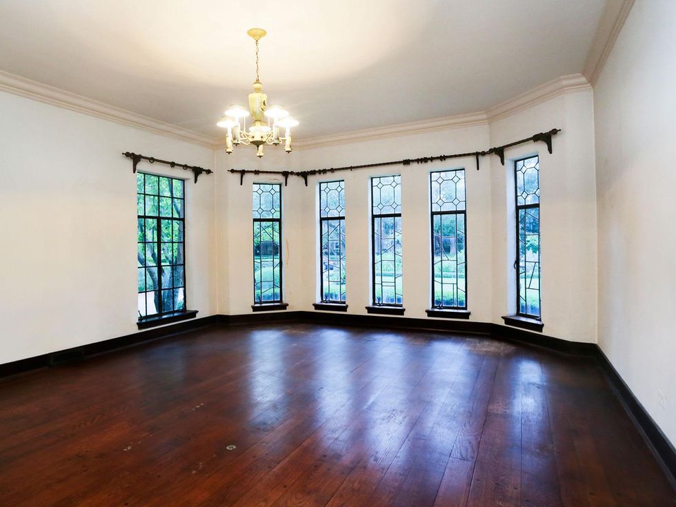 3 On the Market 3375 Del Monte Drive February 2015 living room