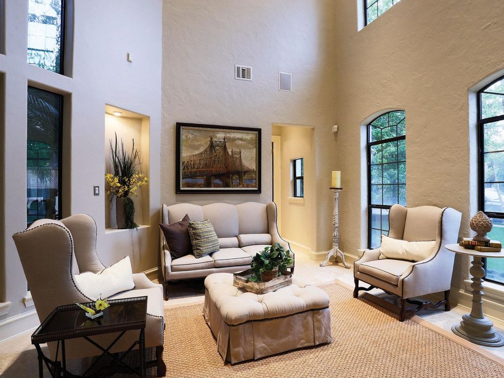 3 On the Market 4501 Magnolia St. May 2014