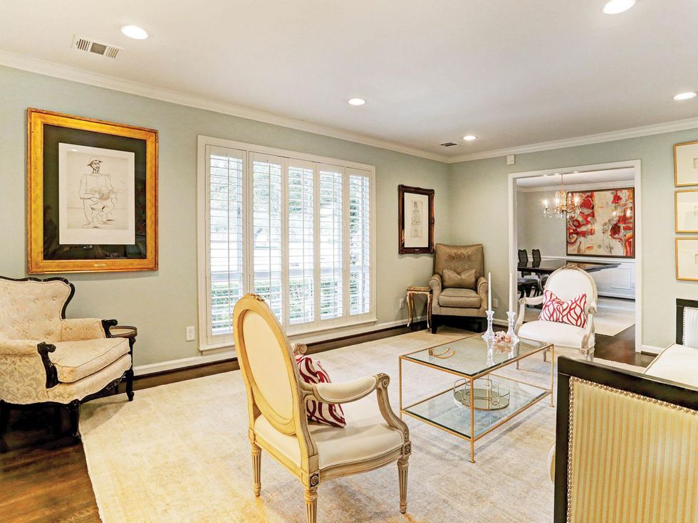 3 On the Market 5688 Green Tree Road December 2014