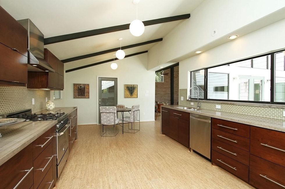 3 On the Market 9231 Fordshire after pics September 2014 kitchen