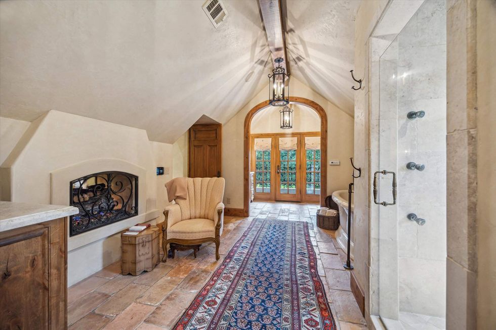 3 Rivercrest Houston house for sale