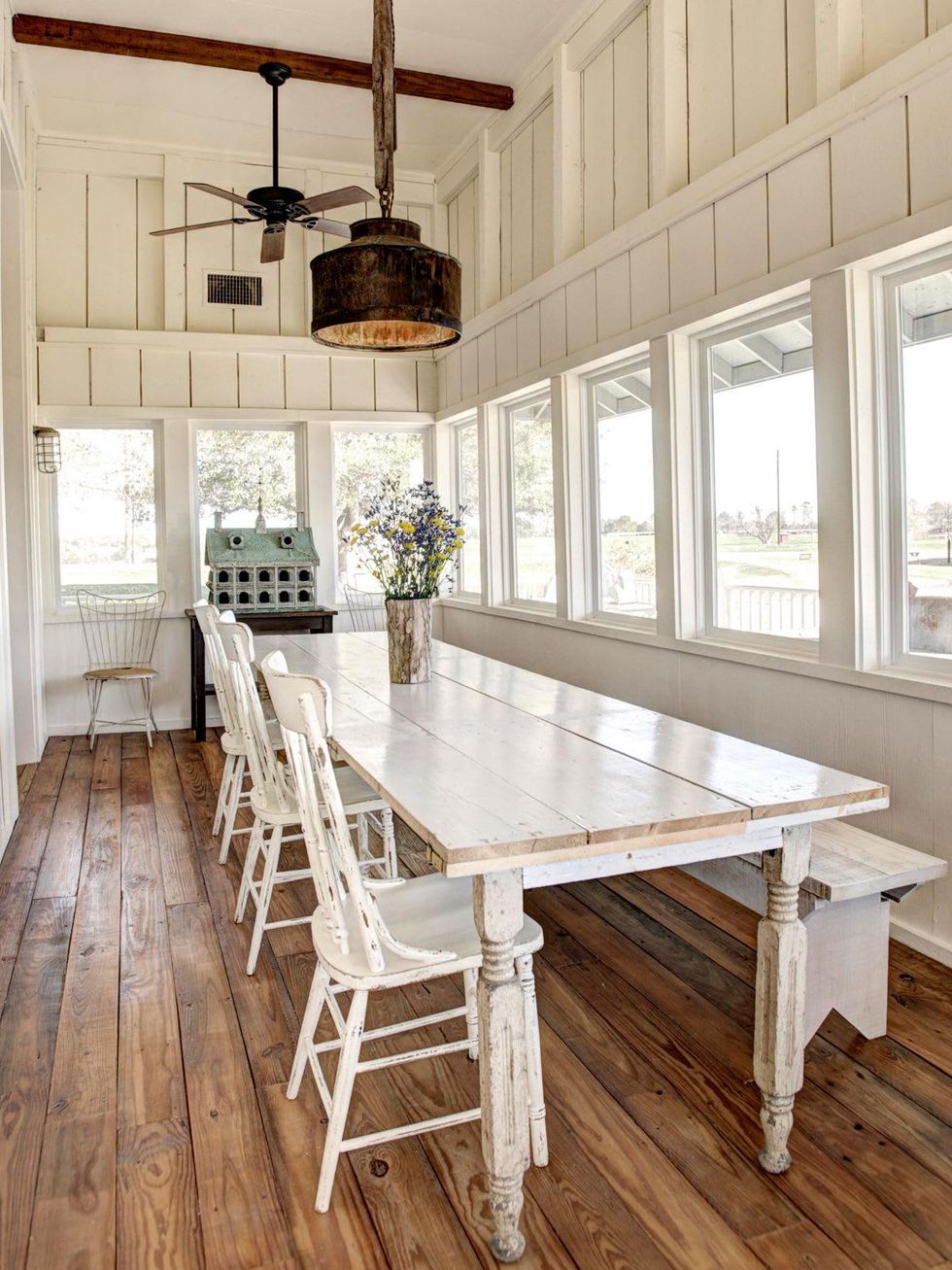 3 The Vintage Round Top house March 2014