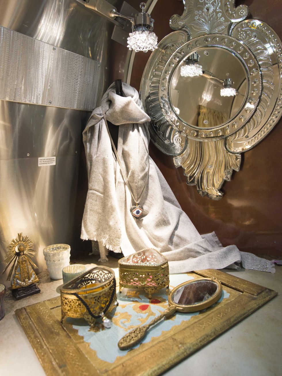 3 Velvet Slipper Divine January 2014