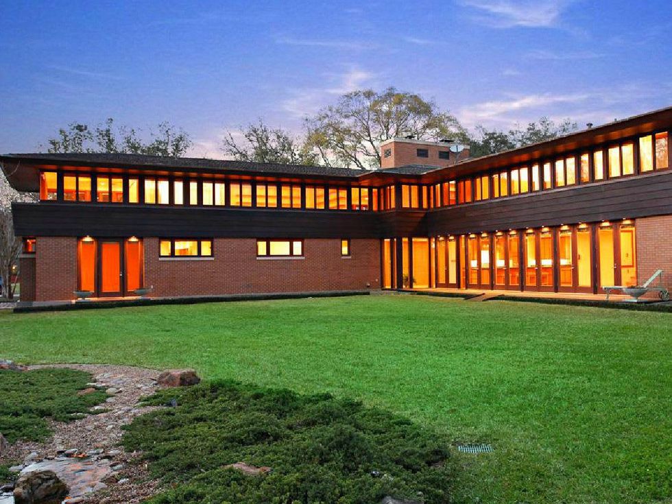 30 Shelby On the Market 5477 Doliver Drive July 2013 back yard