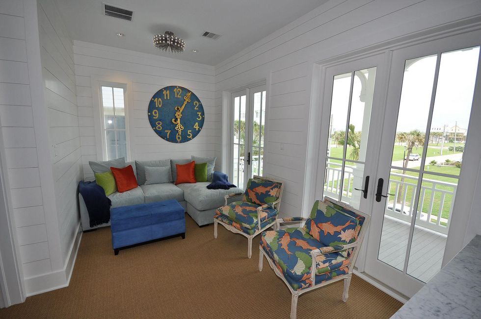 31 On the Market 1609 Seaside Galveston December 2013