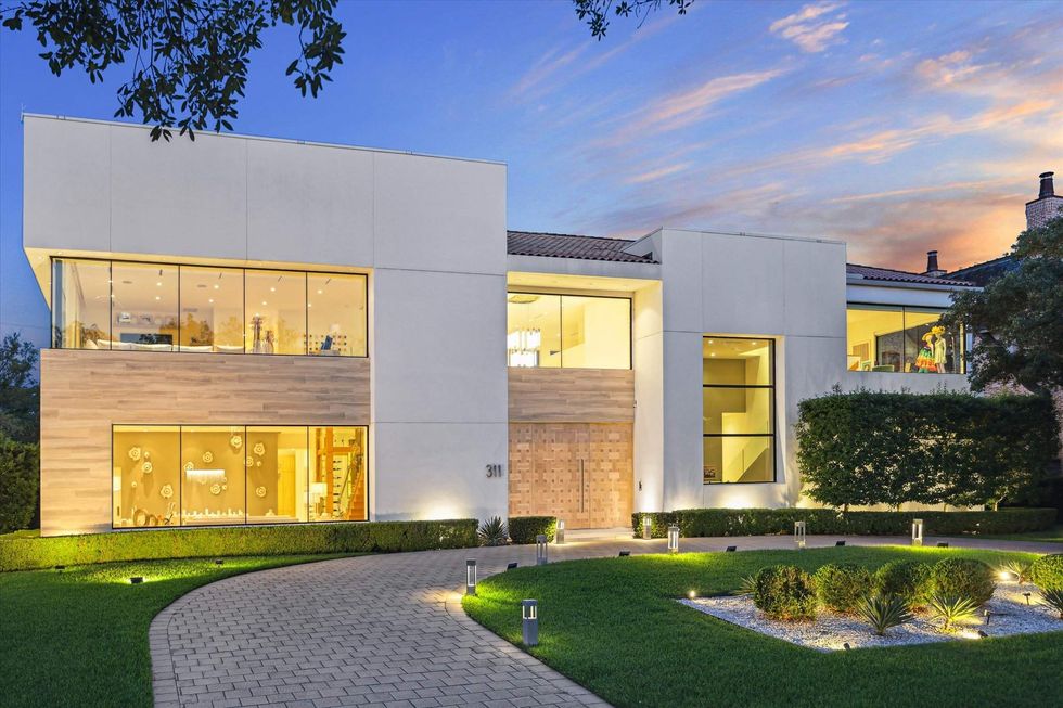 311 Brown Saddle Houston home for sale