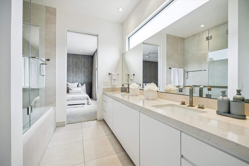 311 Brown Saddle Houston home for sale