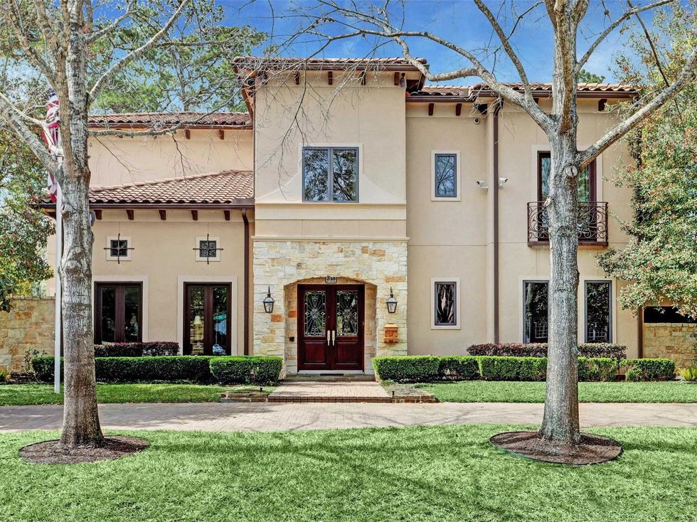 318 Pine Shadows Houston home