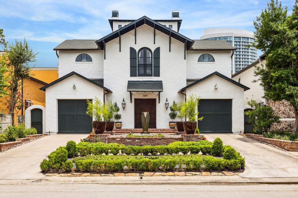 3207 Sackett St. exterior