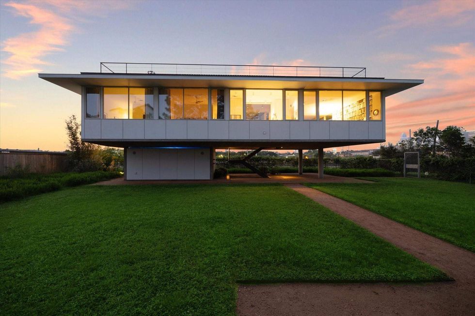 3308 St. Emanuel exterior