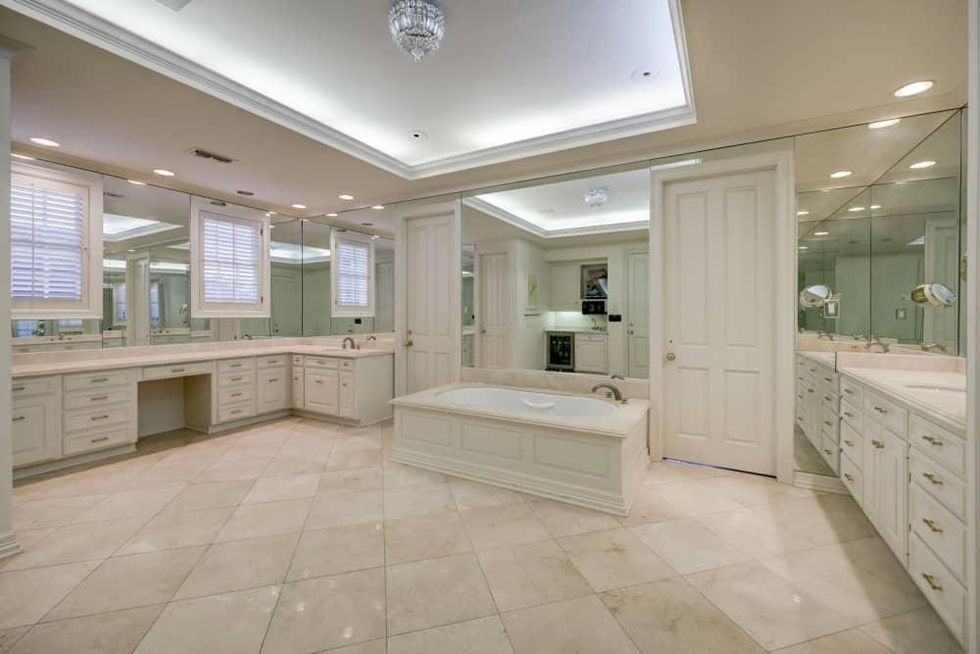 3320 Chevy Chase Drive Houston River Oaks