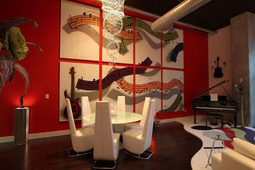 35 On the Market Bagby 2000 Unit 15400 March 2014