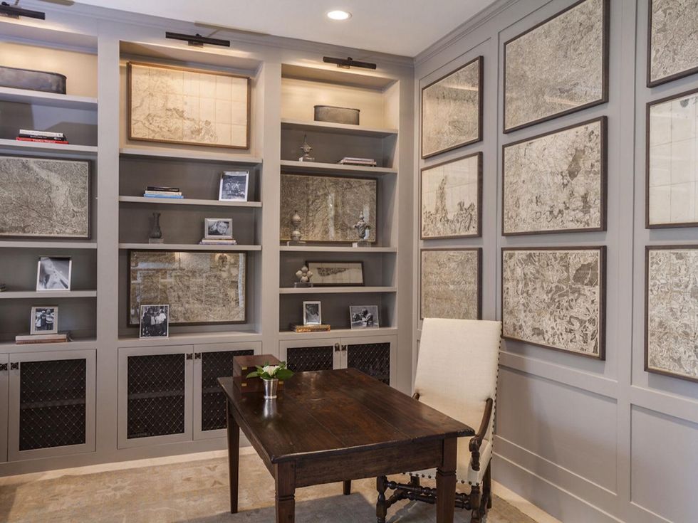 3594 Chandos Interiors bookshelves February 2015