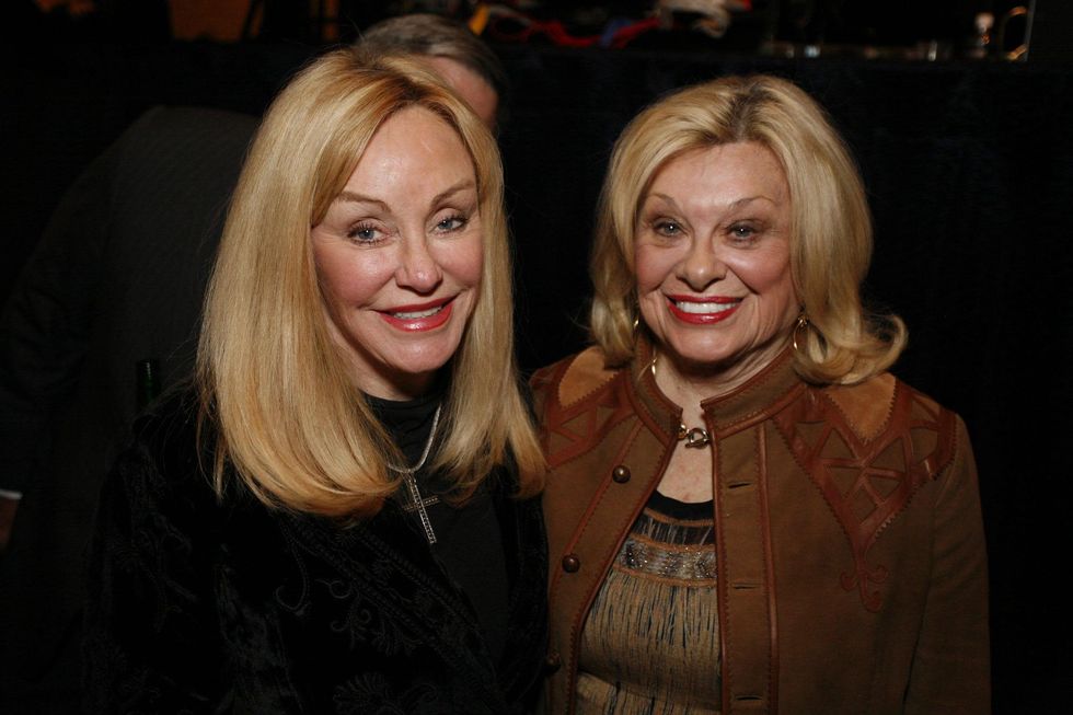 38 Judi McGee, left, and Sidney Faust at An Evening with a Legend February 2015