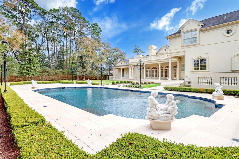 3920 Inverness Drive River Oaks