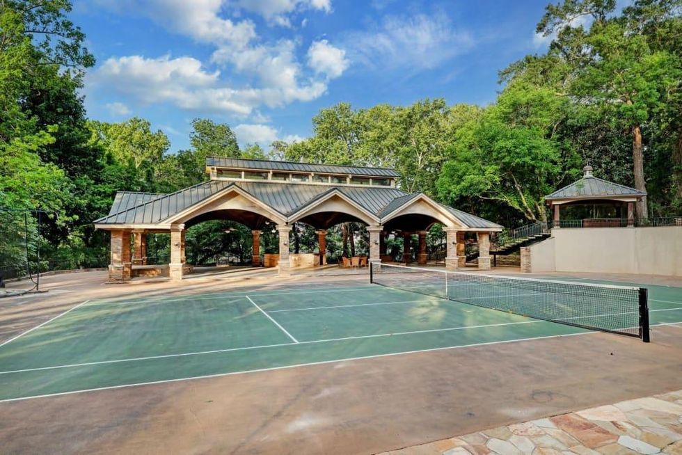 3940 Inverness Dr. River Oaks for sale