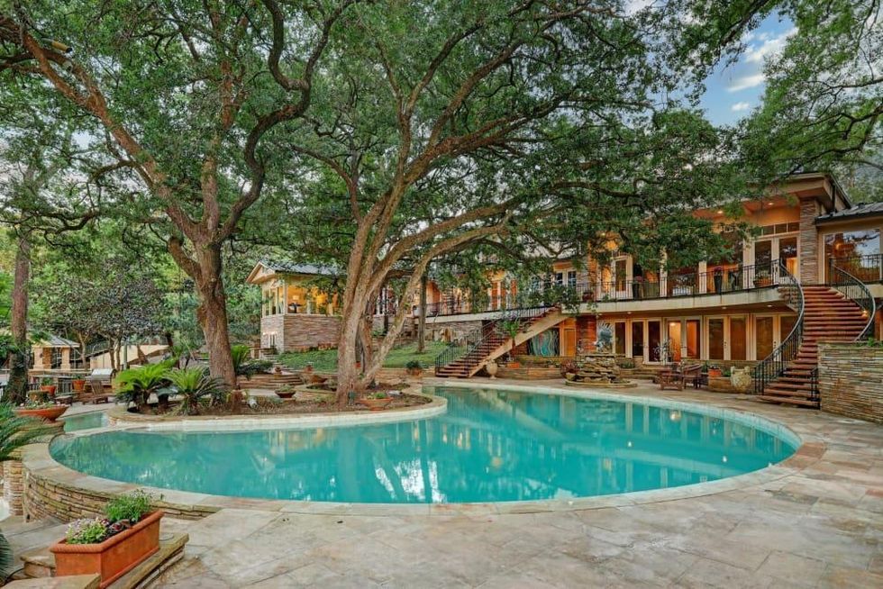 3940 Inverness Dr. River Oaks for sale