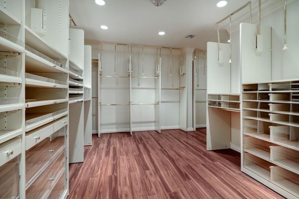 3940 Inverness Dr. River Oaks for sale