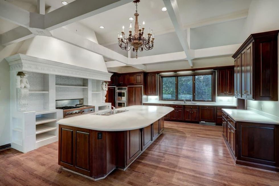 3940 Inverness Dr. River Oaks for sale