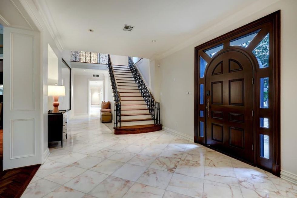 3940 Inverness Dr. River Oaks for sale