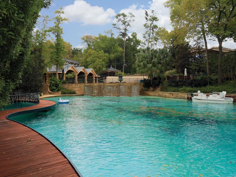 3940 Inverness On the Market February 2014 lake