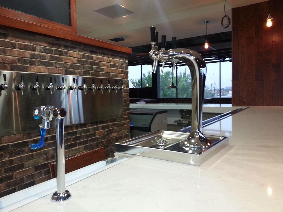 3rd Floor bar Houston beer taps June 2013