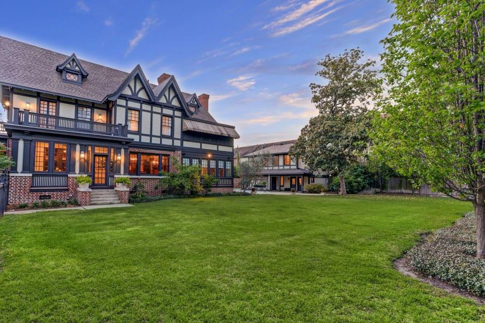 4 Courtlandt Place Houston Montrose