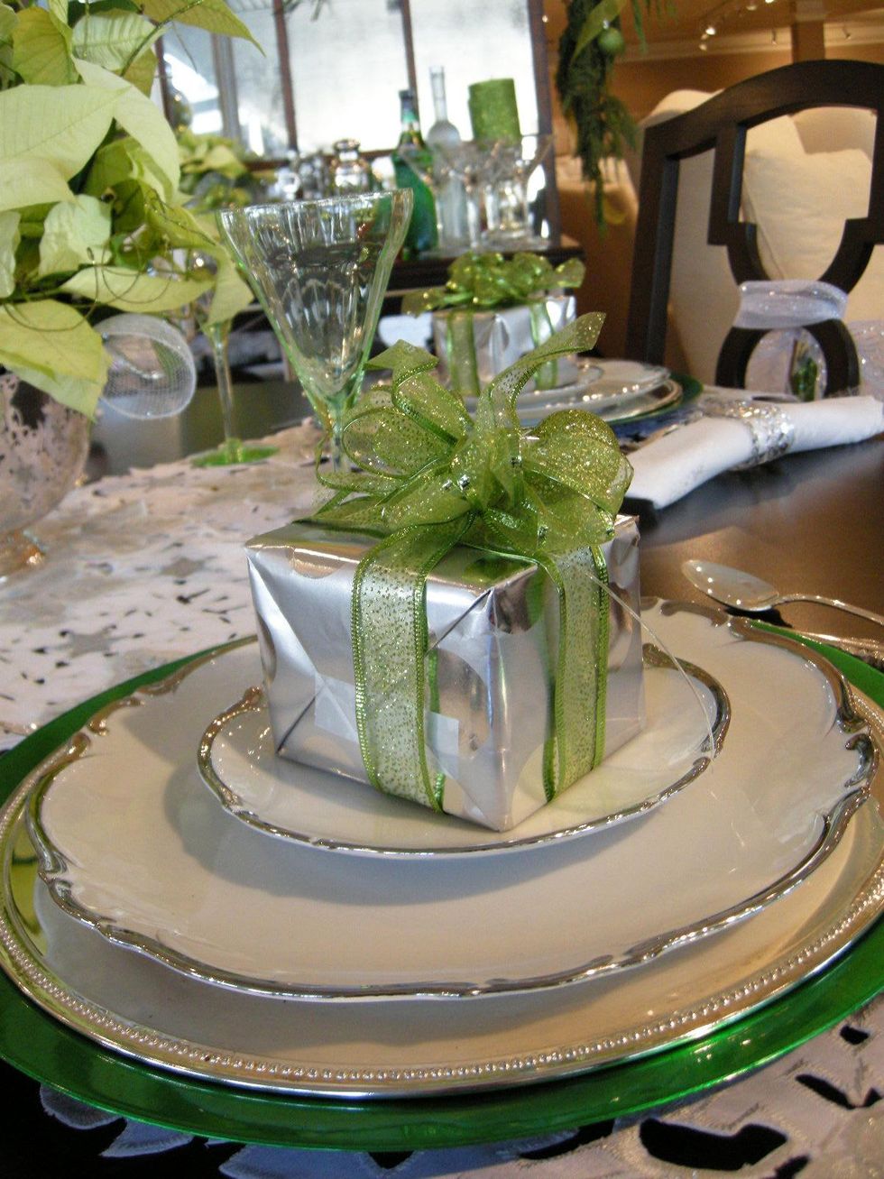 4 Deck the Tables at The Houston Design Center December 2013