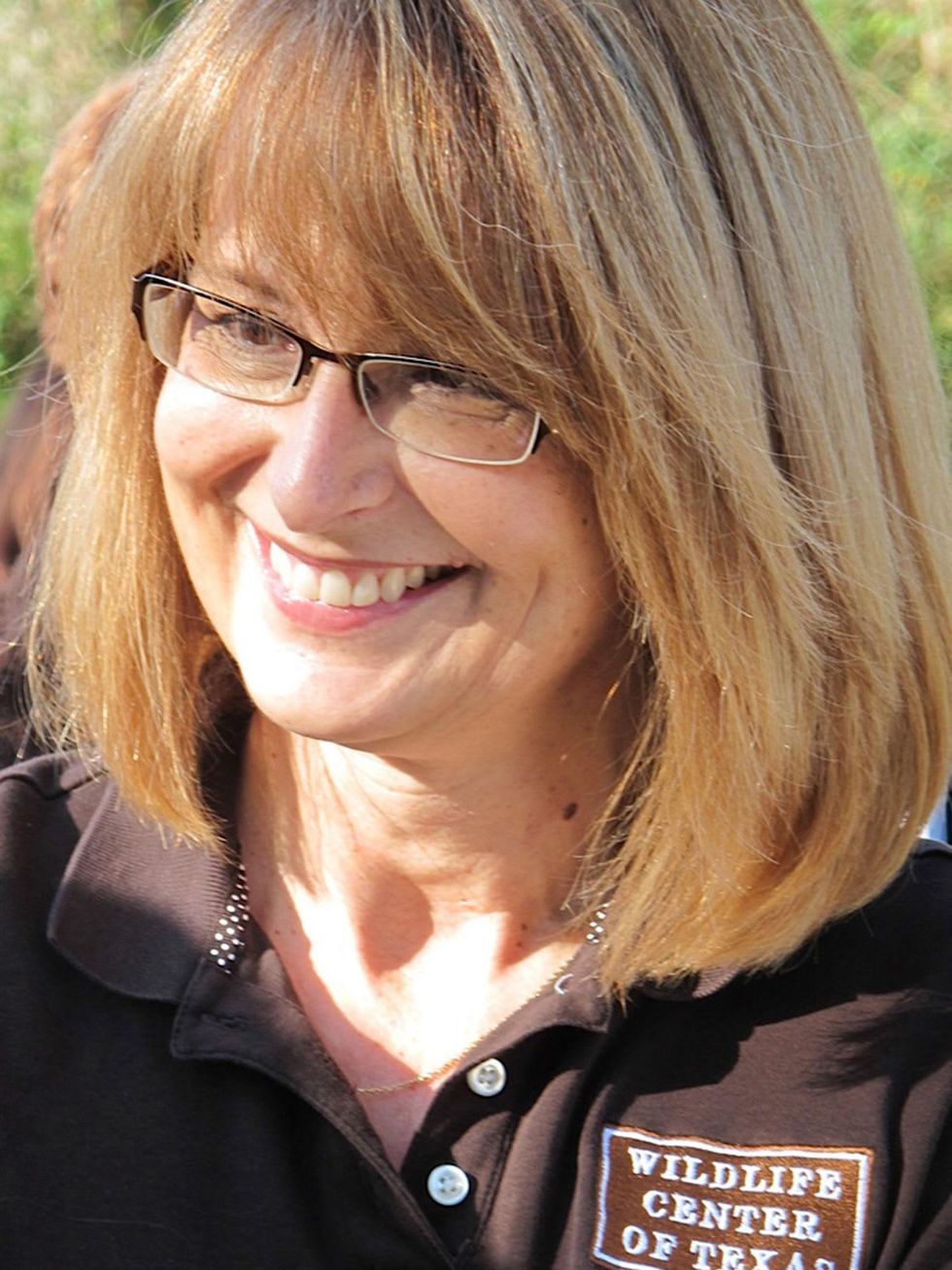 4 Katie Oxford Clear Creek Nature Center hawk release January 2014 Sharon Schmalz - Executive Director of the Wildlife Center of Texas