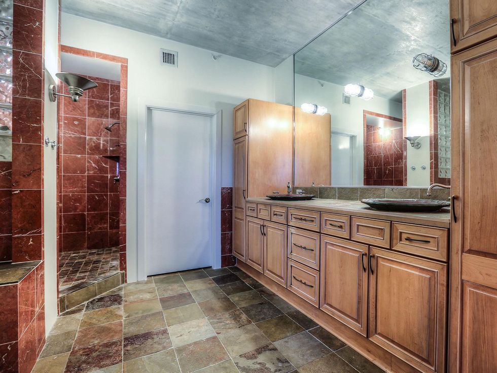 4 On the Market 1005 S. Shepherd Dr. No. 814 penthouse May 2014