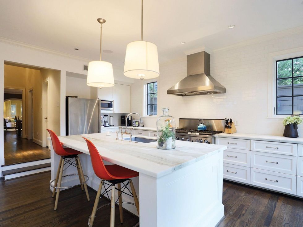 4 On the Market 2128 Bartlett St. September 2014