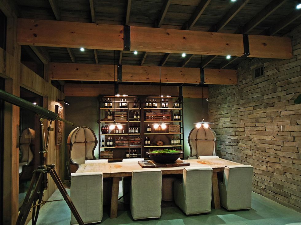 4 On the Market 3606 Sun Valley Drive February 2015