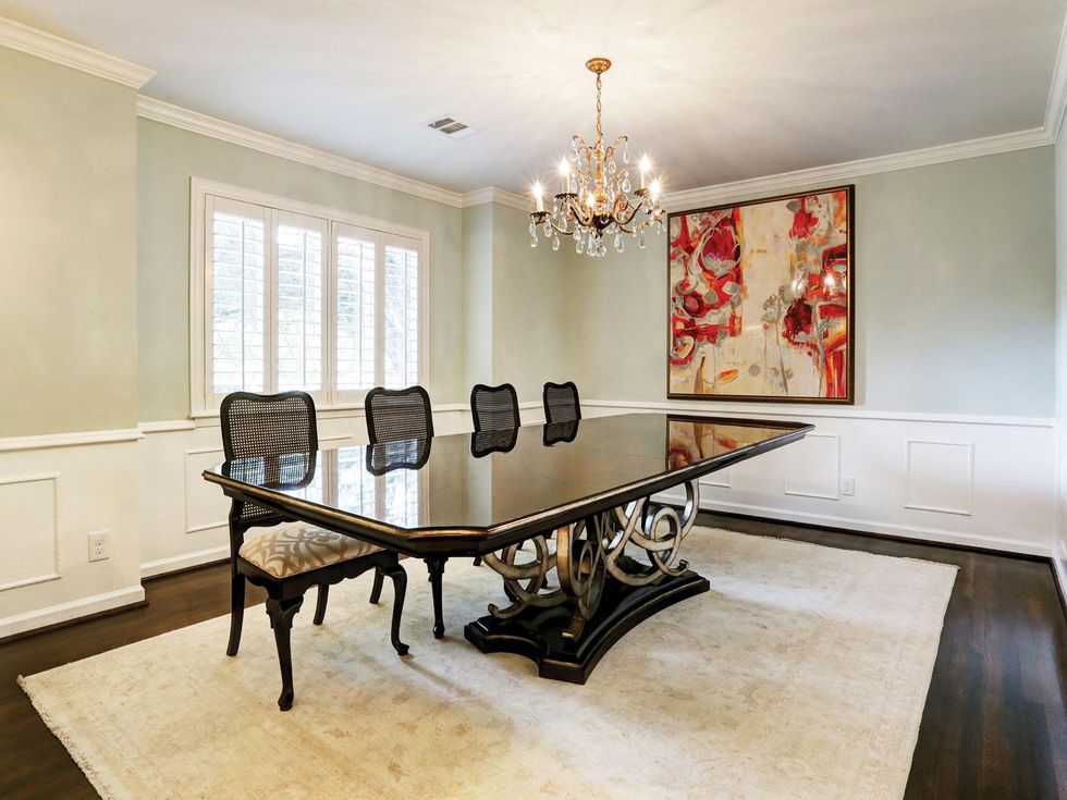 4 On the Market 5688 Green Tree Road December 2014