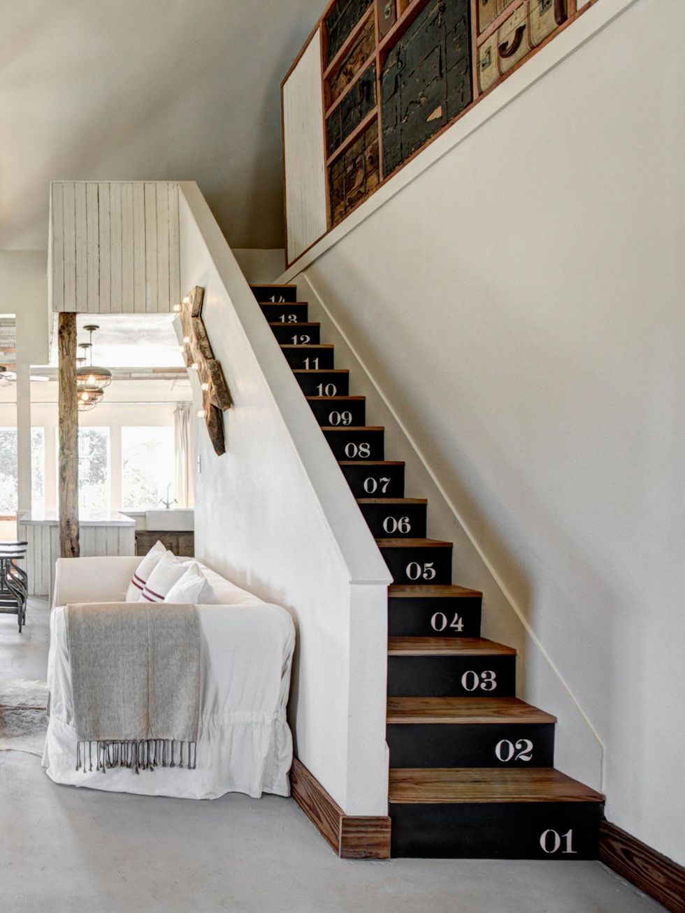 4 The Vintage Round Top house March 2014