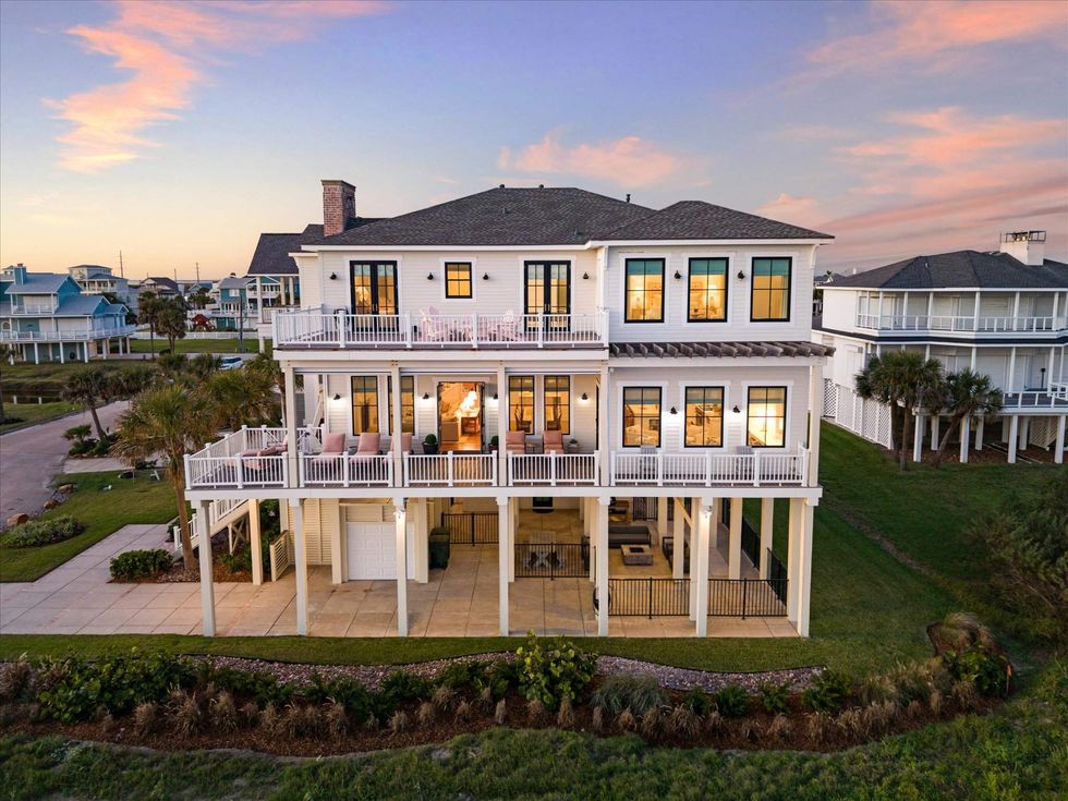 4223 Swashbuckle Galveston house