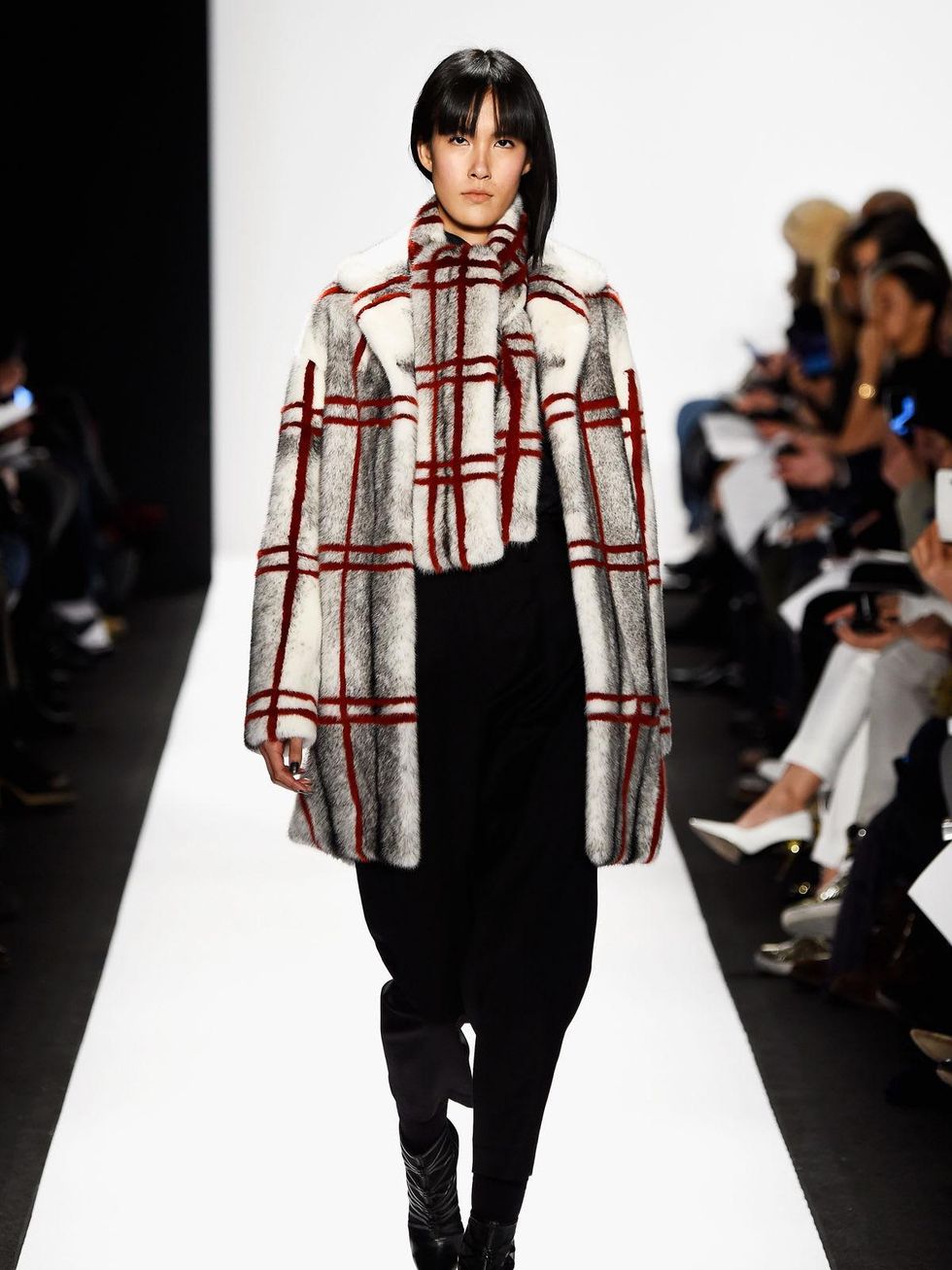 463506170 Clifford New York Fashion Week Fall 2015 February 2015 Carmen Marc Valvo