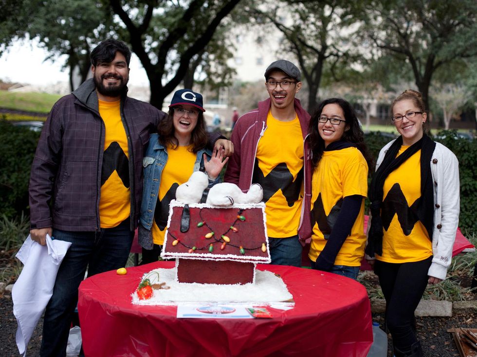 5 Annual AIA Gingerbread build-off December 2013 Snoopy