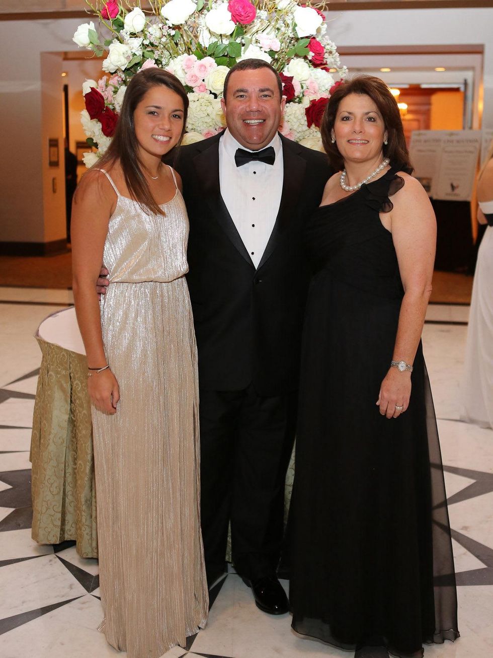 5 Houston Wine & Roses Gala May 2013 Kari Holewyne, George Holewyne and Frances Holewyne