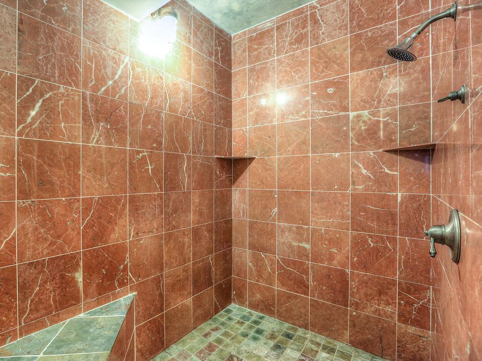 5 On the Market 1005 S. Shepherd Dr. No. 814 penthouse May 2014