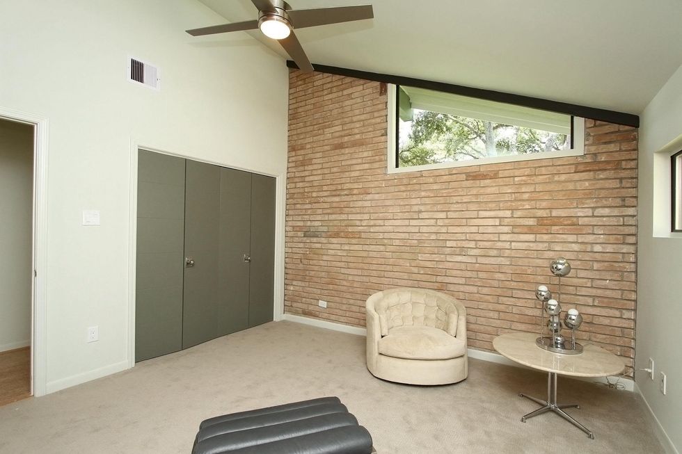 5 On the Market 9231 Fordshire after pics September 2014 guest bedroom