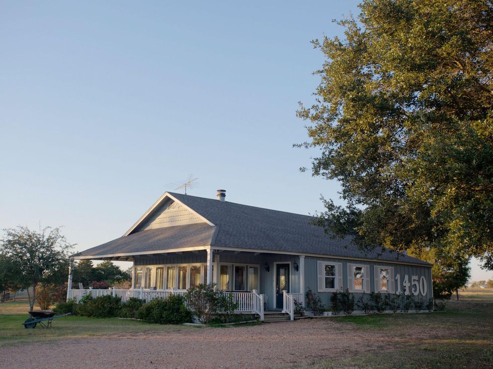 5 The Vintage Round Top house March 2014