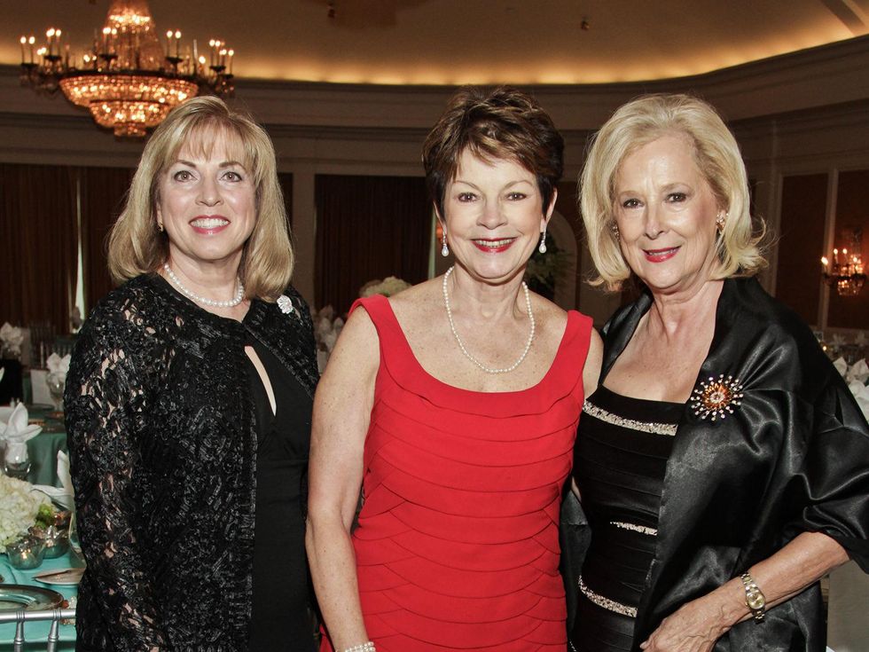 5312 at the Harris County Hospital District Gala October 2013 Lavonne Cox, from left, Debby Leighton and Mary Ann McKeithan USE