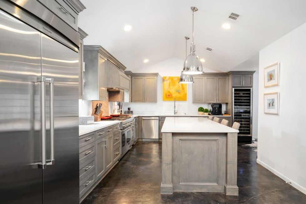 5410 Meadow Lake Ln Roseann Rogers