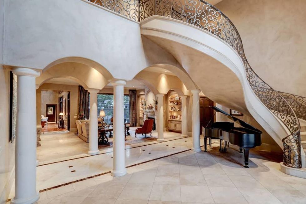 5530 Tilbury Dr. Tanglewood