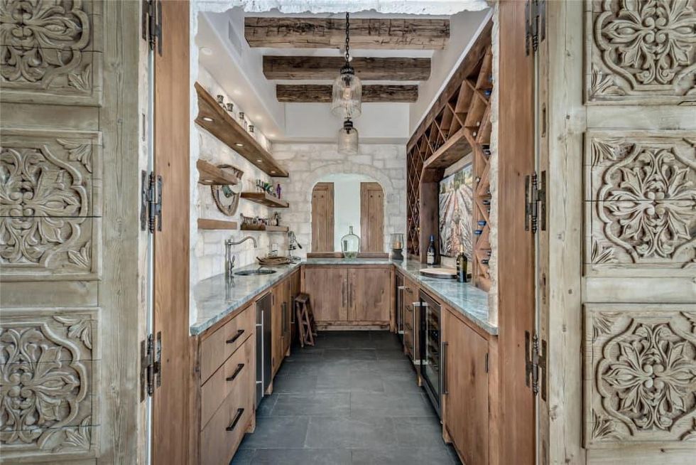 5658 Bordley Drive for sale