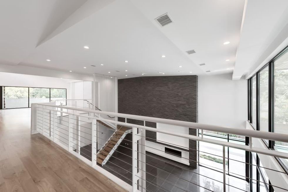 5658 Terwilliger, July 2016