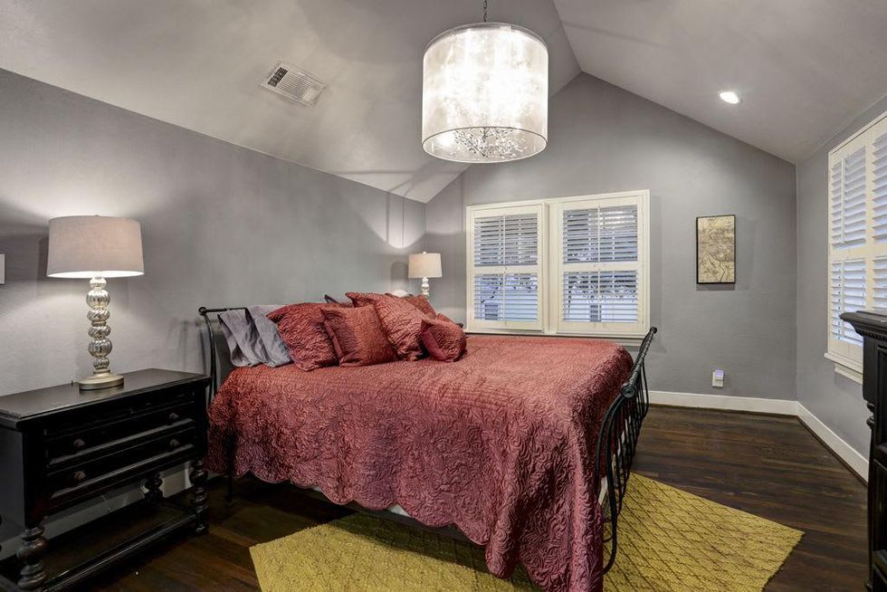 5902 Lake master bedroom