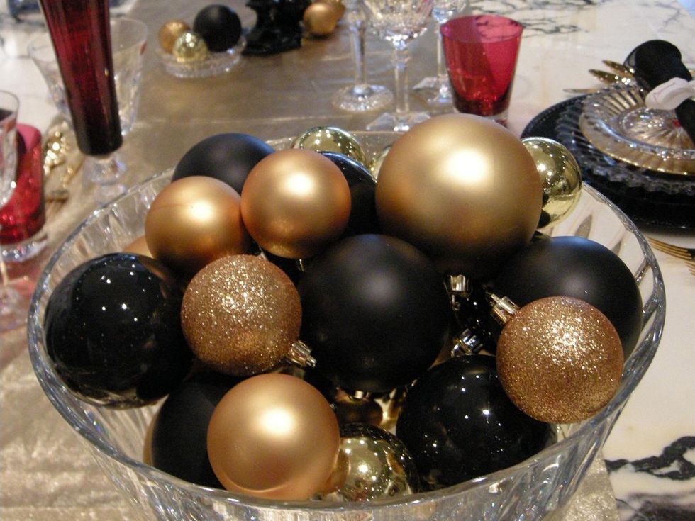 6 Deck the Tables at The Houston Design Center December 2013