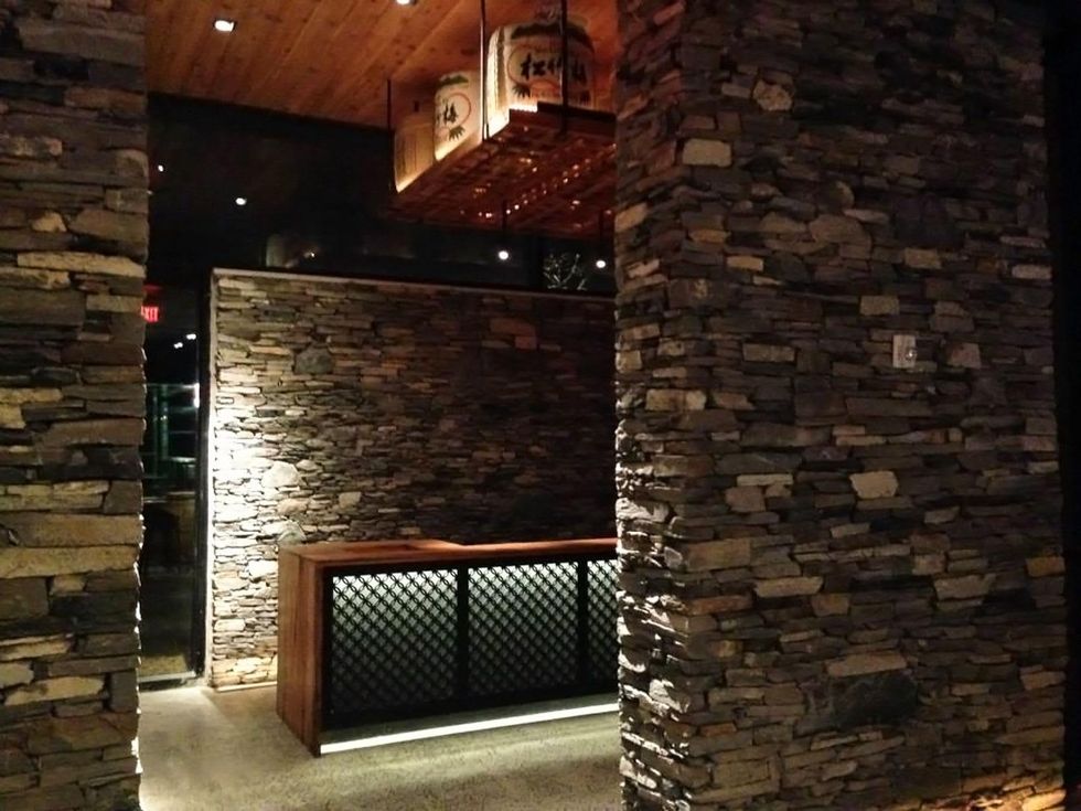 6 Fish & The Knife Sushi Bar and Lounge February 2014 waitress stand