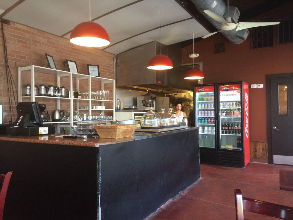 6 La fendee June 2014 restaurant interior